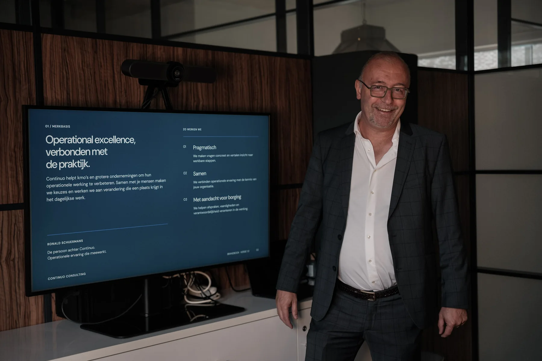 Ronald präsentiert Operational Excellence